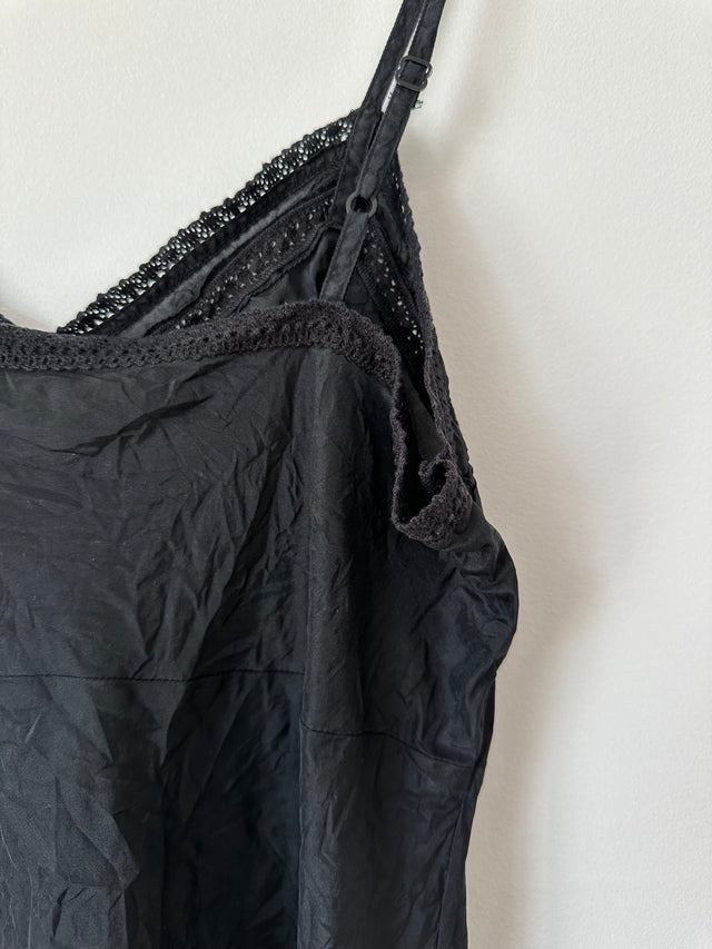COUNTRY ROAD - SILK CAMI TOP - BLACK - M-Shirts-UPTOWN VINTAGE-UPTOWN LOCAL