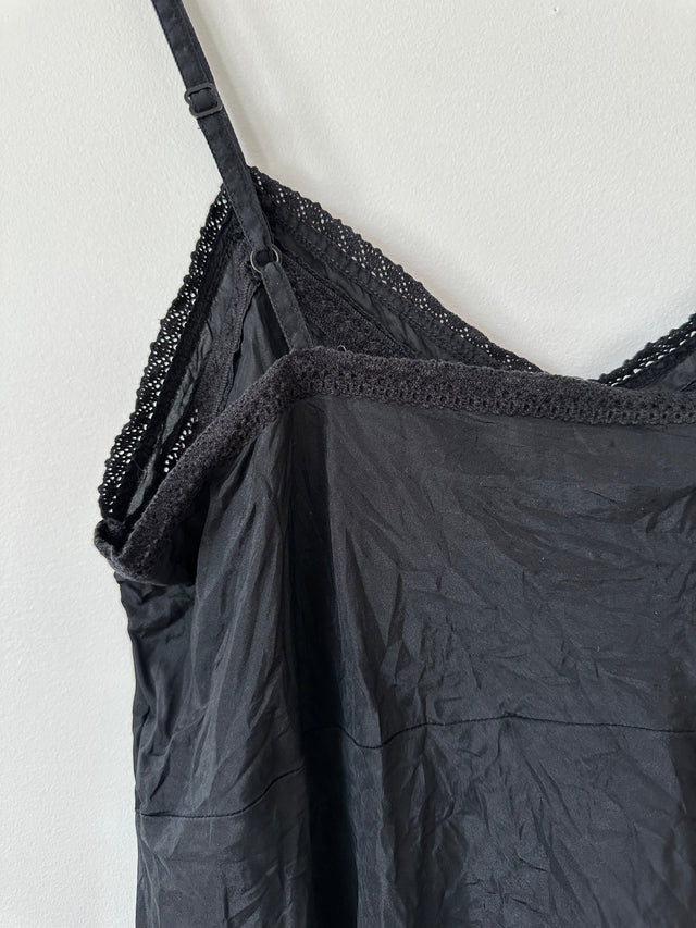 COUNTRY ROAD - SILK CAMI TOP - BLACK - M-Shirts-UPTOWN VINTAGE-UPTOWN LOCAL