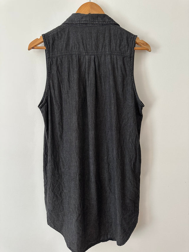 CHEAP MONDAY - SLEEVLESS DENIM SHIRT - WASHED BLACK - S-Shirts-UPTOWN VINTAGE-UPTOWN LOCAL