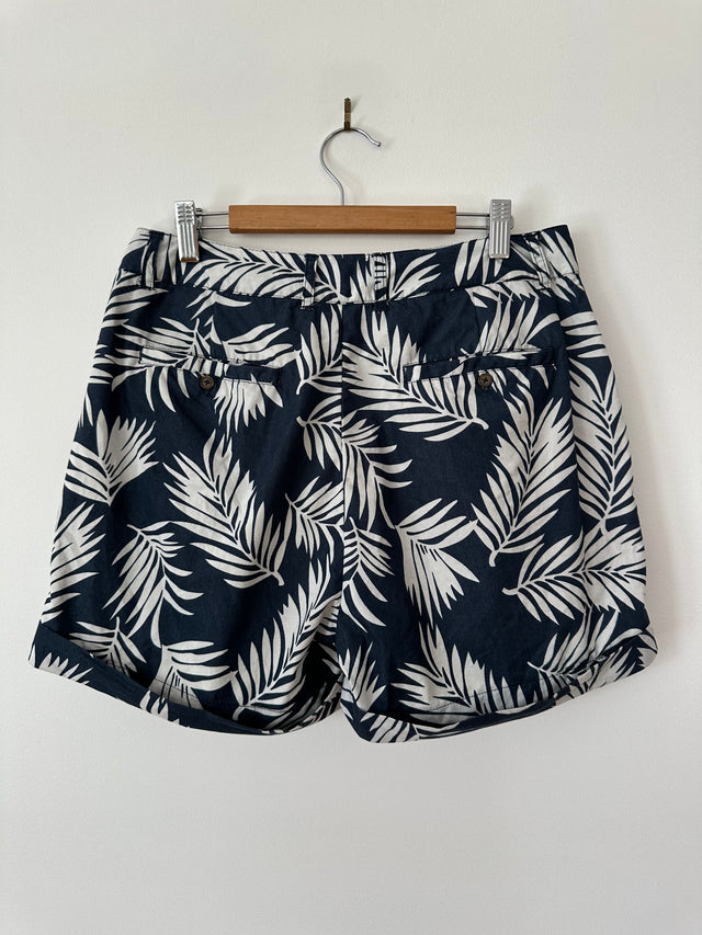 VANISHING ELEPHANT - PALM PRINT PLEAT COTTON SHORTS - NAVY / WHITE - 10-Shorts-UPTOWN VINTAGE-UPTOWN LOCAL