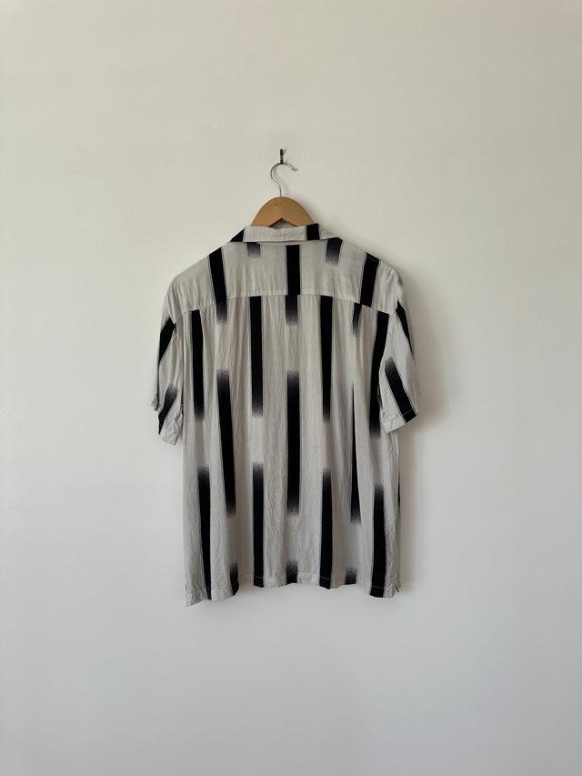DOUBLE RAINBOUU - STRIPE PTINT S/S SHIRT - WHITE / BLACK - M-Shirts-UPTOWN VINTAGE-UPTOWN LOCAL