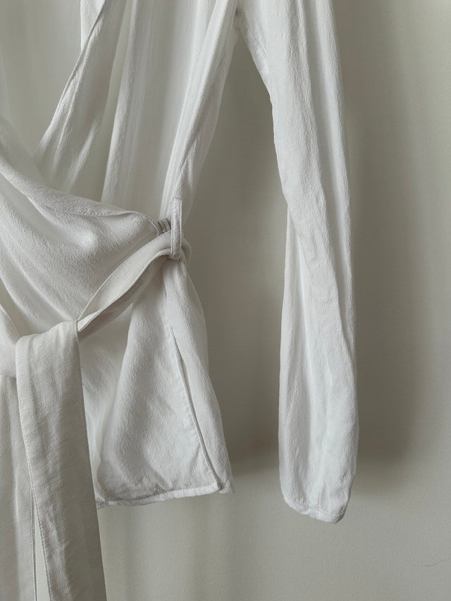 VIKTORIA & WOODS - LUX WRAP SHIRT - WHITE - 1 / S-Shirts-UPTOWN VINTAGE-UPTOWN LOCAL