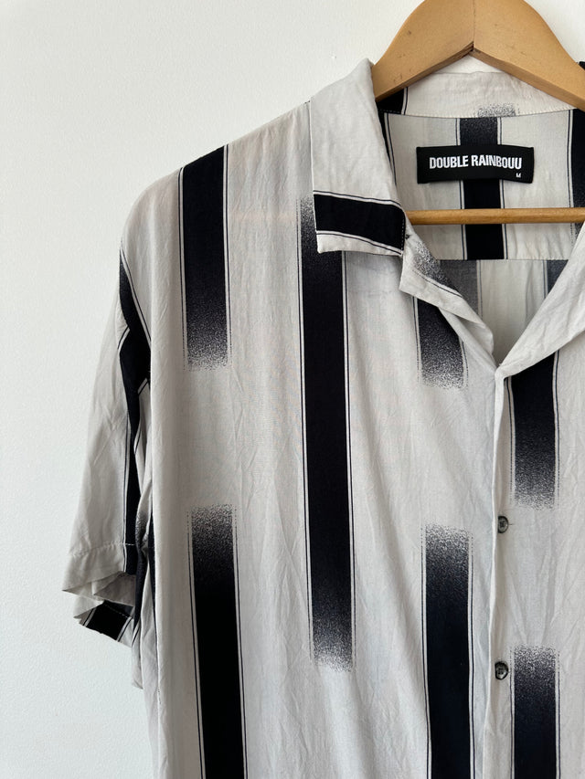 DOUBLE RAINBOUU - STRIPE PTINT S/S SHIRT - WHITE / BLACK - M-Shirts-UPTOWN VINTAGE-UPTOWN LOCAL