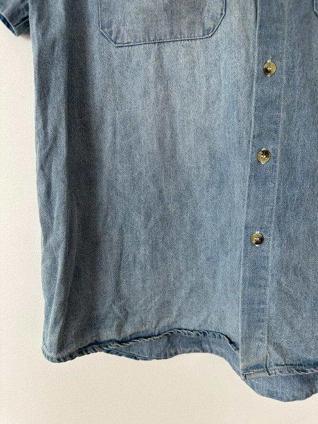 ROLLAS - SHORT SLEEVE DENIM SHIRT - WASHED BLUE - 8/S-Shirts-UPTOWN VINTAGE-UPTOWN LOCAL