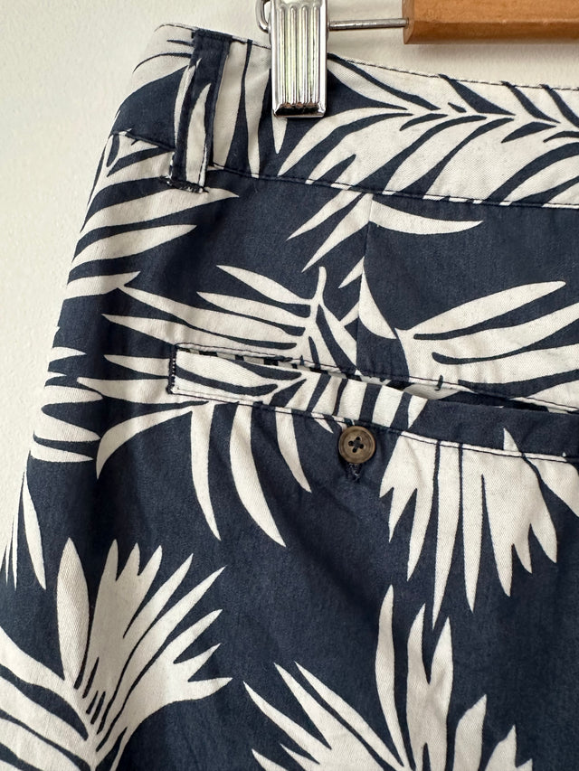 VANISHING ELEPHANT - PALM PRINT PLEAT COTTON SHORTS - NAVY / WHITE - 10-Shorts-UPTOWN VINTAGE-UPTOWN LOCAL