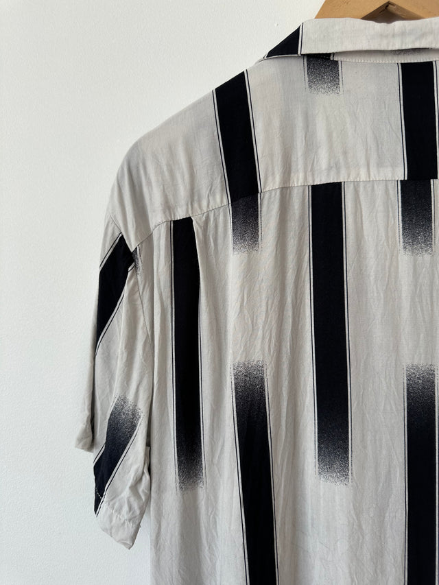 DOUBLE RAINBOUU - STRIPE PTINT S/S SHIRT - WHITE / BLACK - M-Shirts-UPTOWN VINTAGE-UPTOWN LOCAL