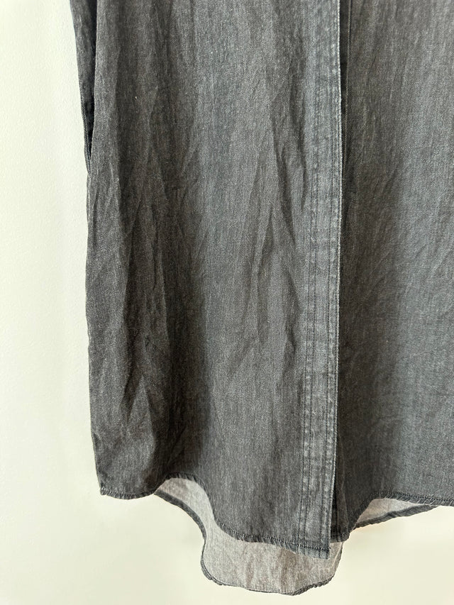 CHEAP MONDAY - SLEEVLESS DENIM SHIRT - WASHED BLACK - S-Shirts-UPTOWN VINTAGE-UPTOWN LOCAL