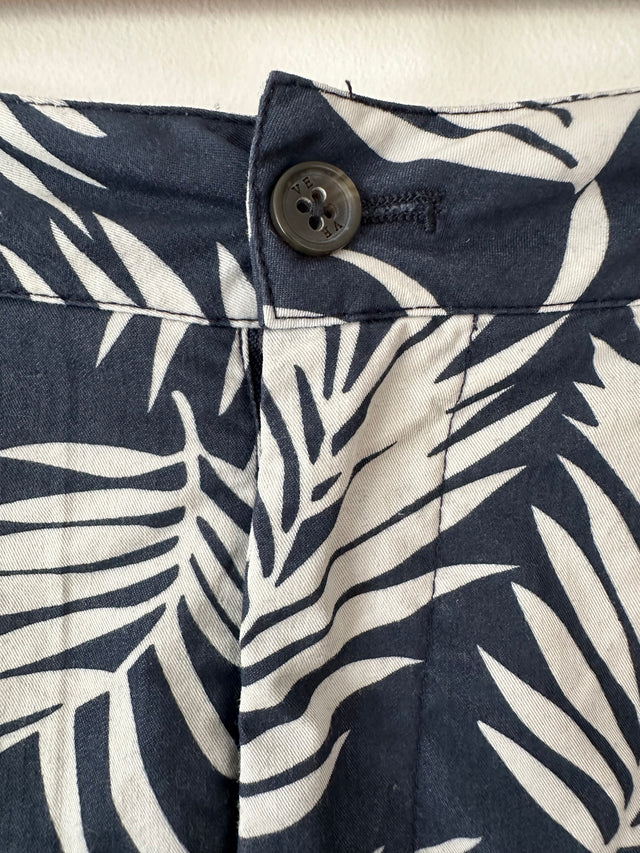 VANISHING ELEPHANT - PALM PRINT PLEAT COTTON SHORTS - NAVY / WHITE - 10-Shorts-UPTOWN VINTAGE-UPTOWN LOCAL