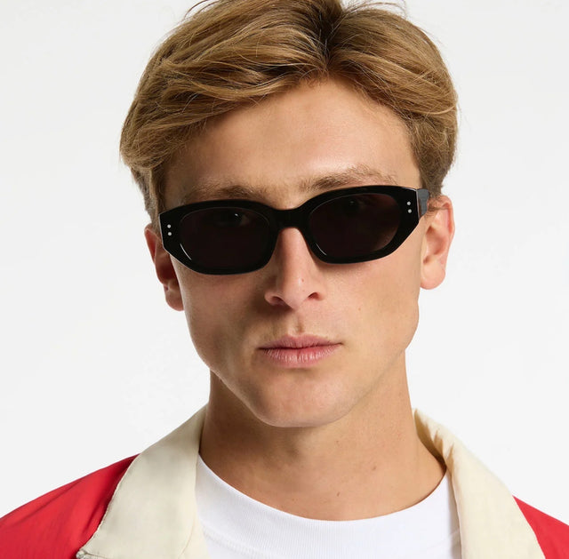 Status Anxiety - Luna Sunglasses - Black