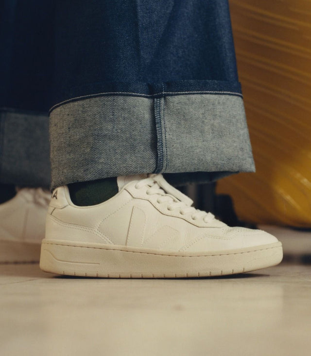 VEJA - V90 Leather - Extra White-Shoes-Veja-36-UPTOWN LOCAL