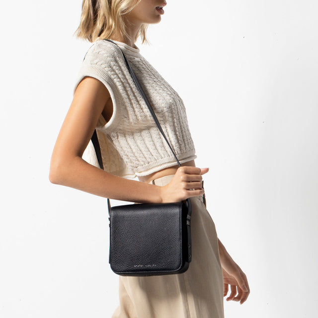 Want To Believe - Black-Handbags-Status Anxiety-UPTOWN LOCAL
