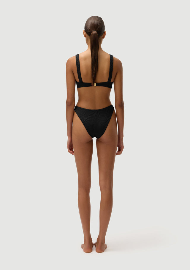 Fella Swim Casanova Underwire Bikini Top in Noir – official model view 4